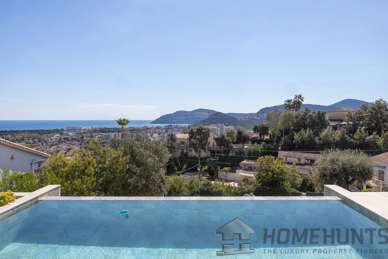 3 Bedroom Villa/House in Mandelieu La Napoule 8