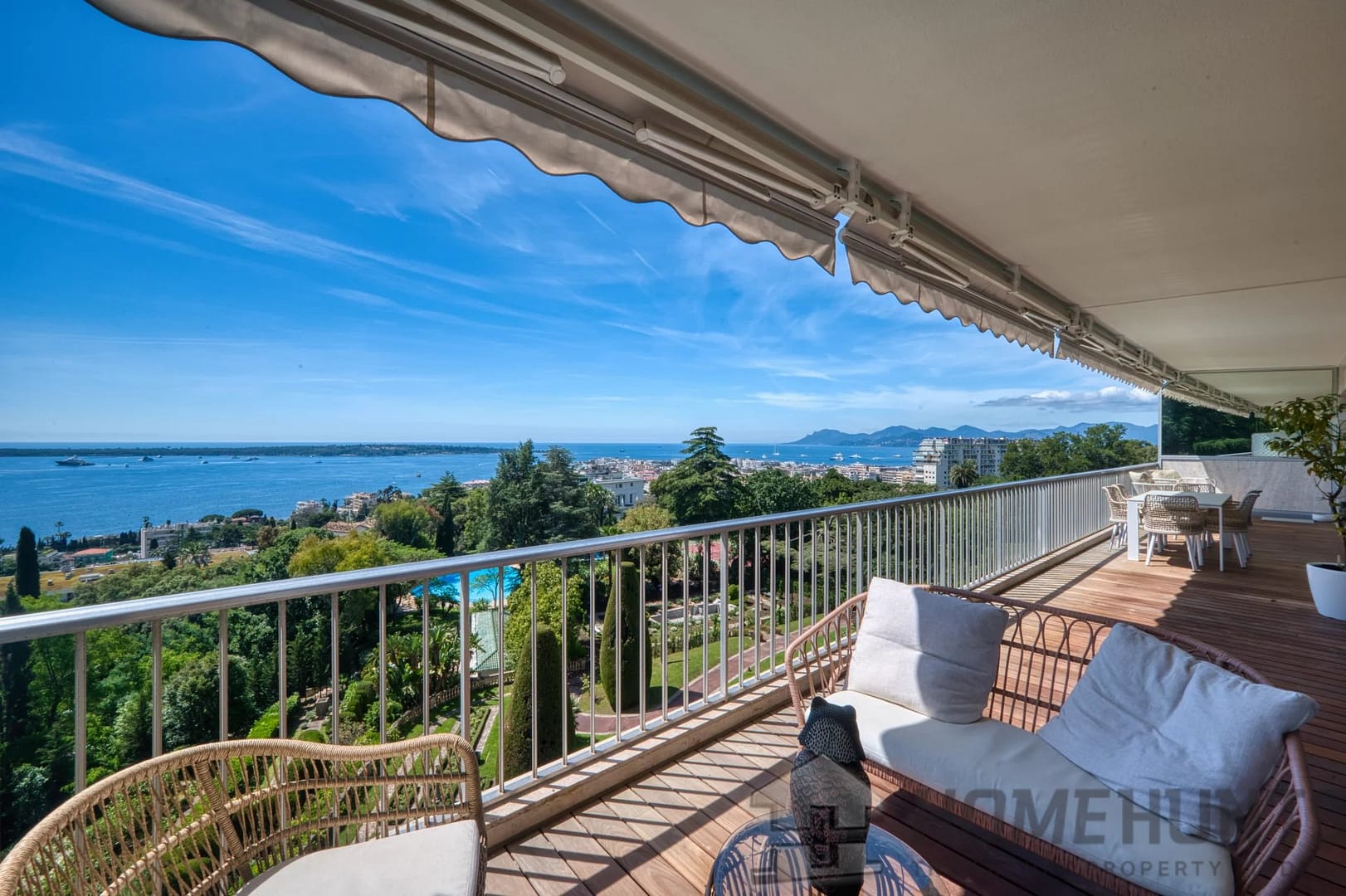 4 Bedroom Apartment in Cannes 6