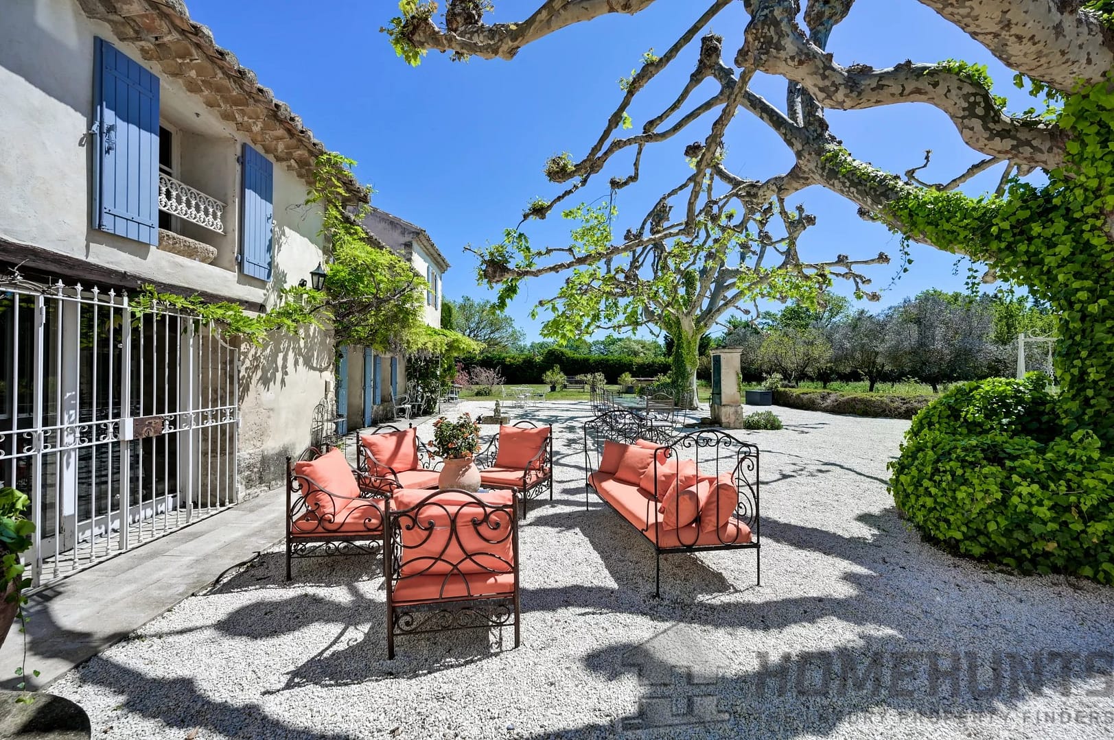 11 Bedroom Villa/House in Mallemort 25