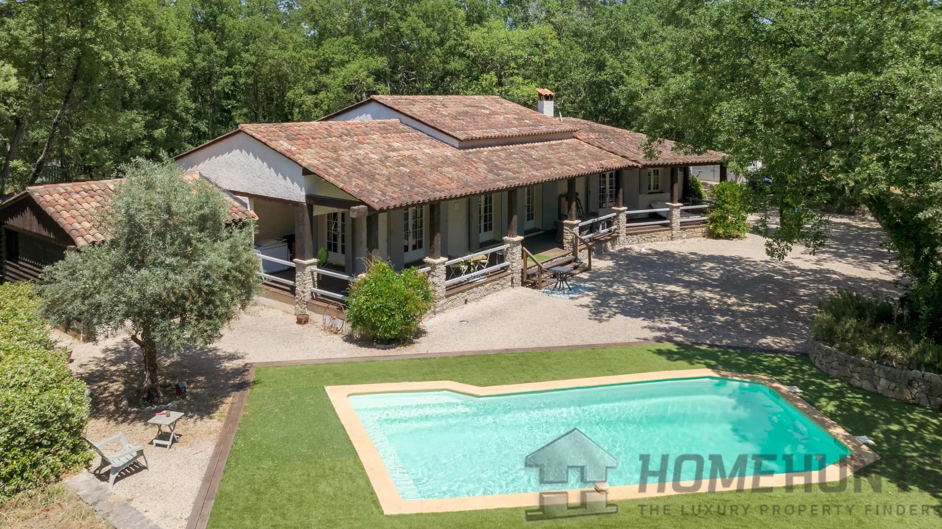 5 Bedroom Villa/House in Tourrettes 10