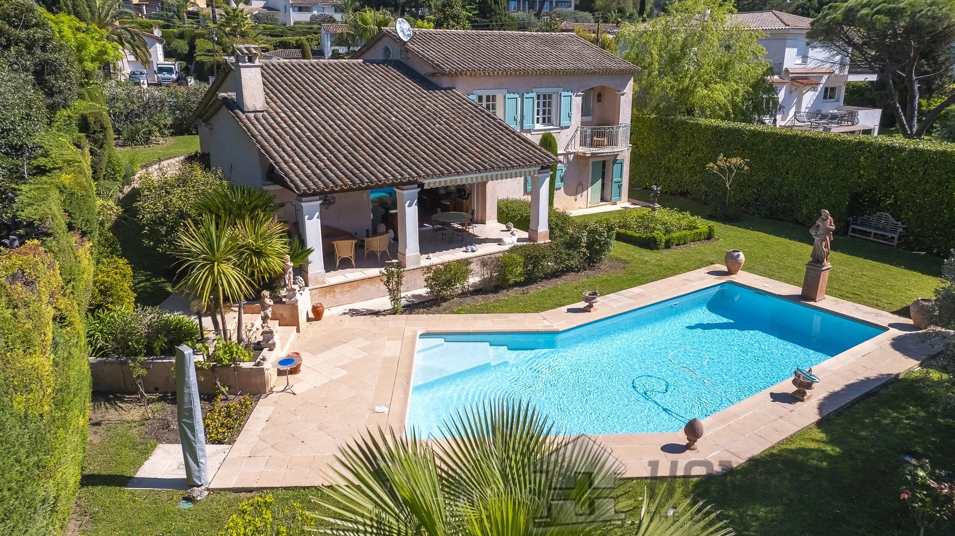 4 Bedroom Villa/House in Mougins 11
