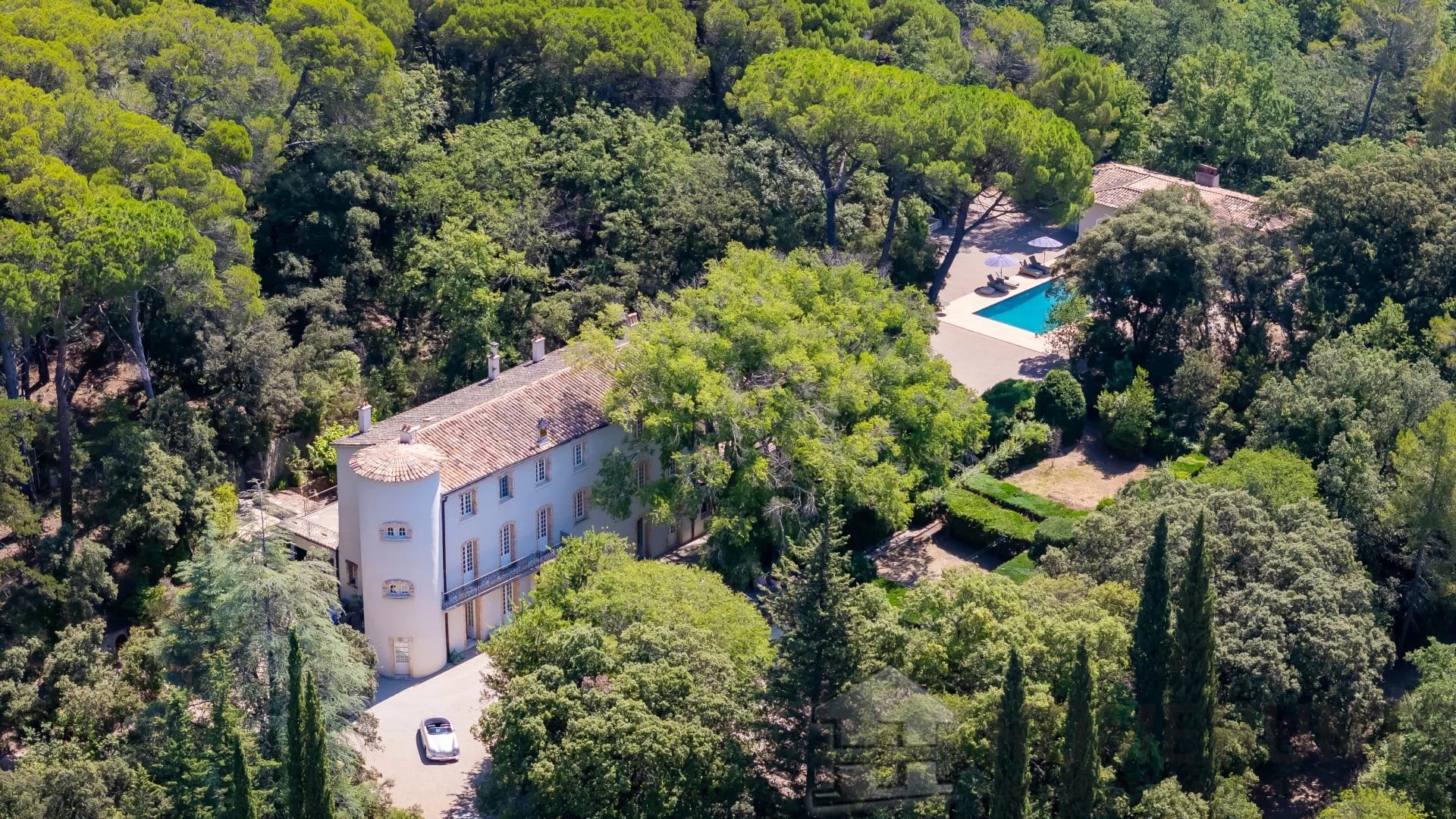 12 Bedroom Castle/Estates in Lorgues 13