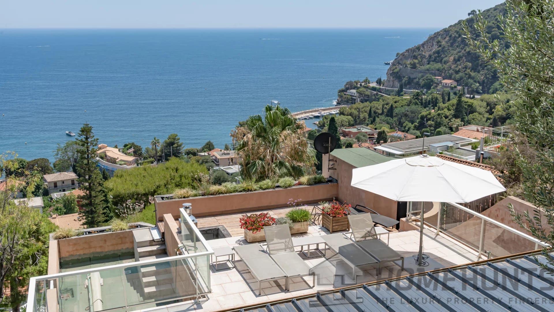 4 Bedroom Villa/House in Eze 4