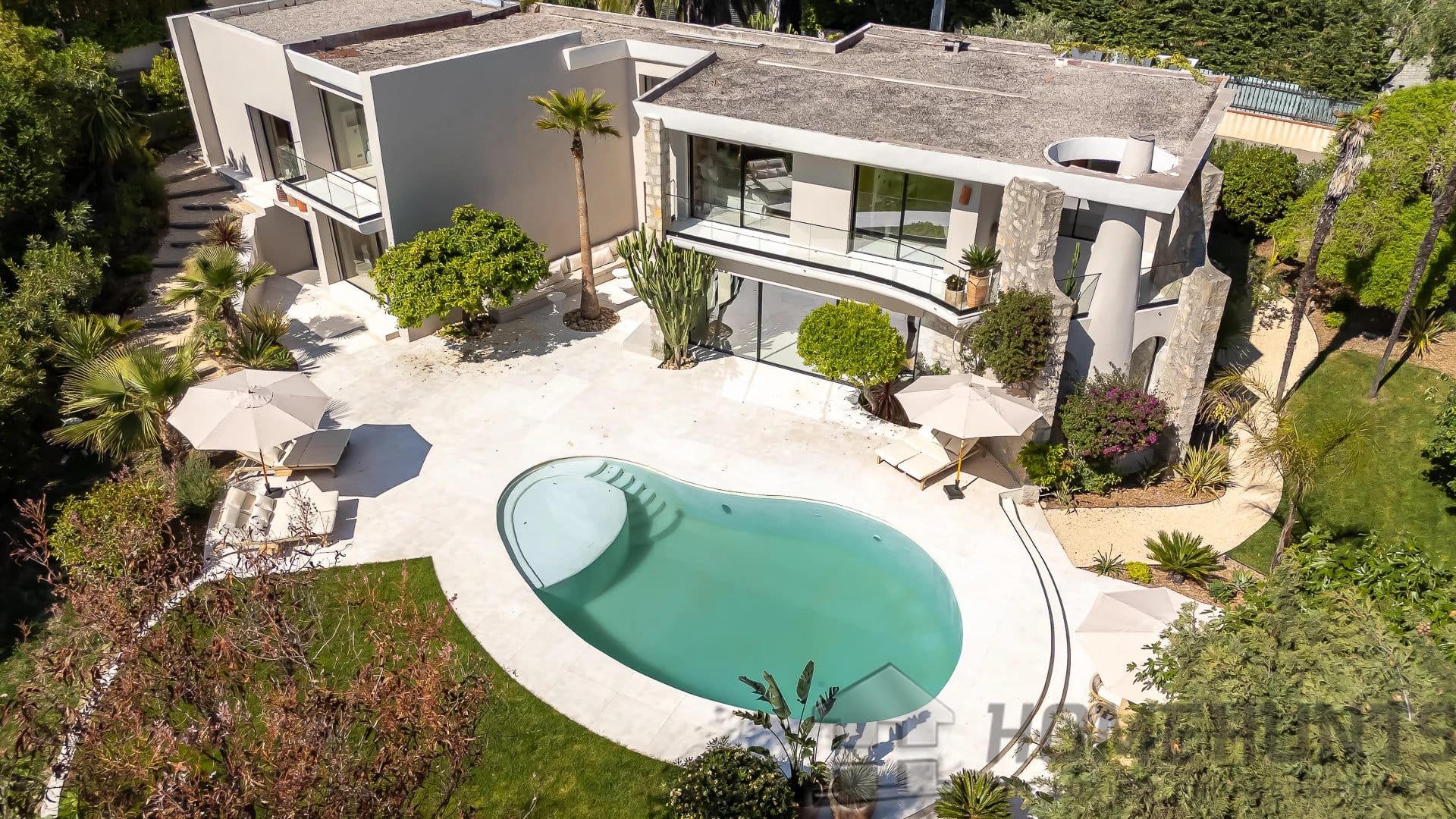 5 Bedroom Villa/House in Cannes 8