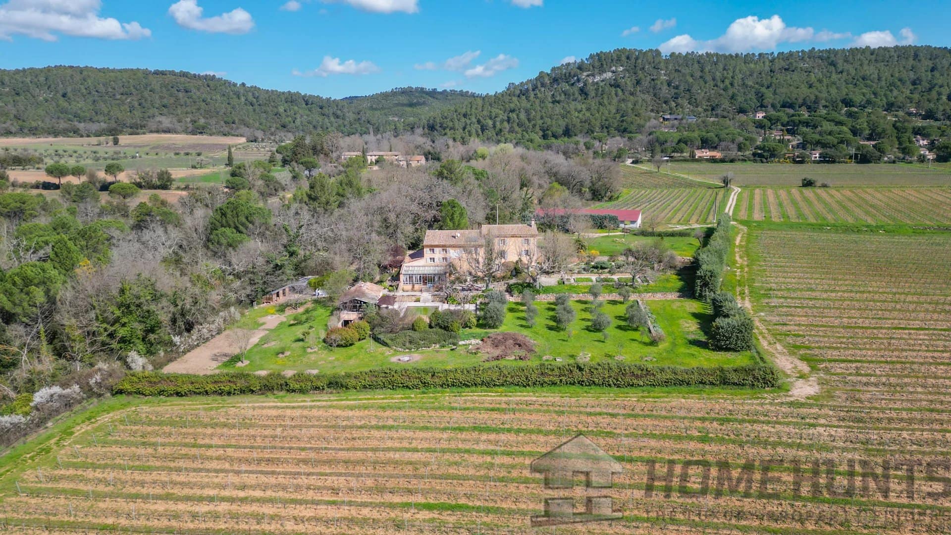 4 Bedroom Villa/House in Le Val 13