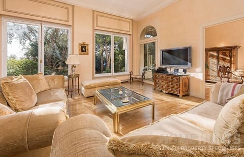 8 Essential Interior Design Trends in Luxury French Property 5
