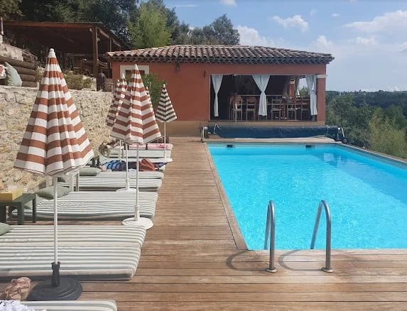 8 Bedroom Villa/House in Lorgues 26