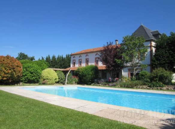 6 Must-See Gite Businesses for Sale in France 2