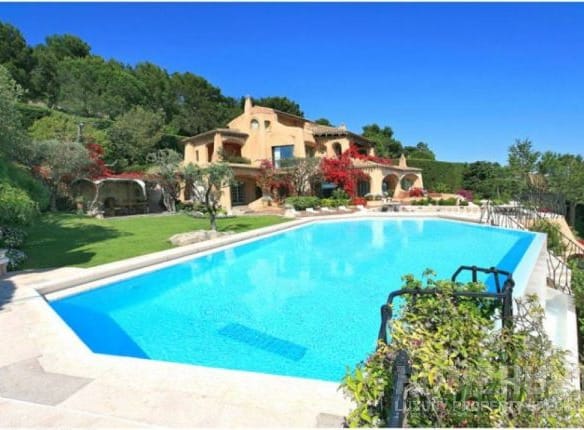9 Reasons Why You Should Buy a Luxury Second Home on the French Riviera 6