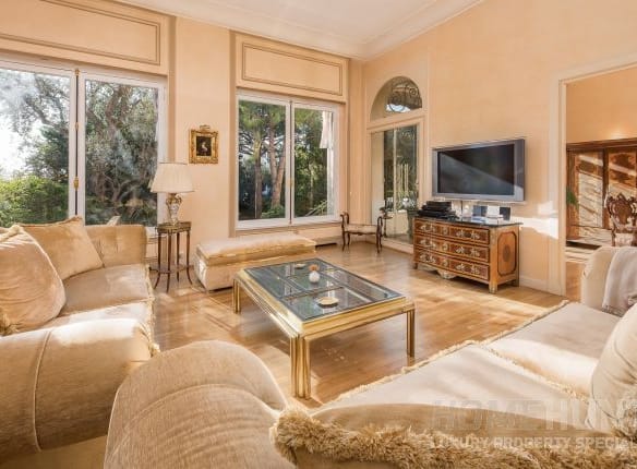 8 Essential Interior Design Trends in Luxury French Property 11