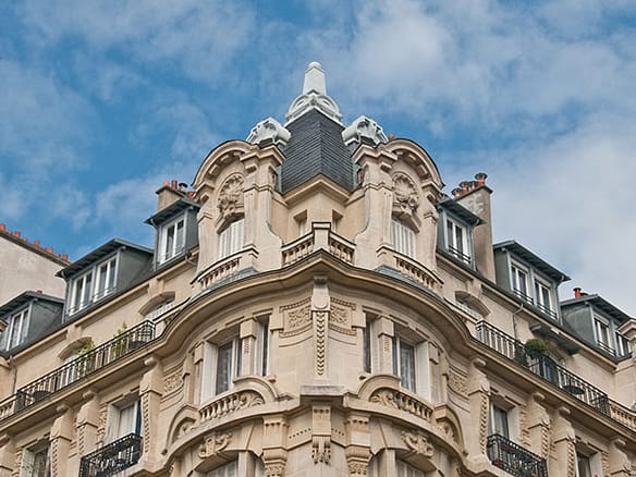 A Property Buyers Guide to Paris & The Arrondissements 2