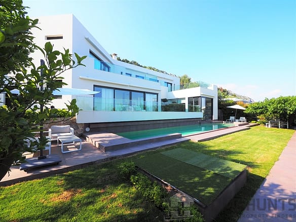 5 Bedroom Villa/House in La Turbie 12
