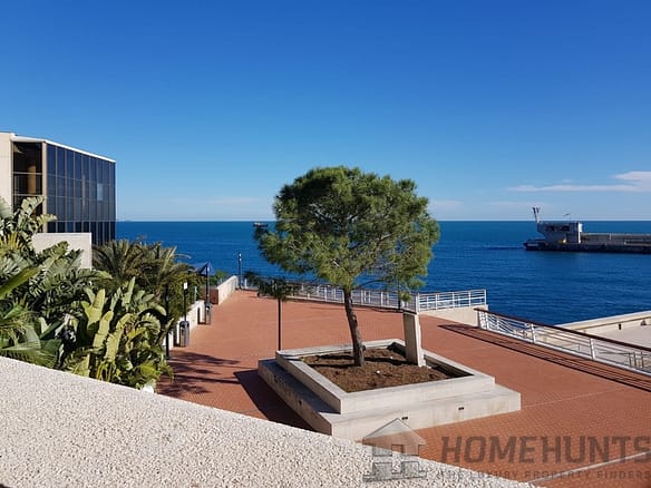 1 Bedroom Apartment in Monaco 4