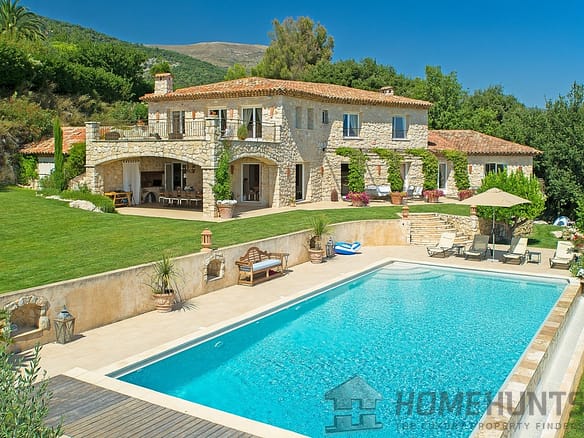 7 Bedroom Villa/House in Tourrettes Sur Loup 34