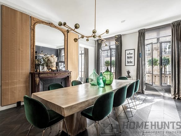 3 Bedroom Apartment in Paris 8th (Golden Triangle - Parc Monceau) 24