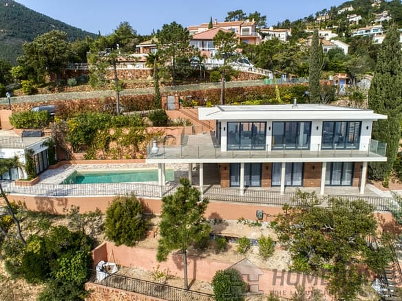 4 Bedroom Villa/House in Theoule Sur Mer 10