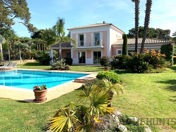 4 Bedroom Villa/House in Cap D Antibes 2
