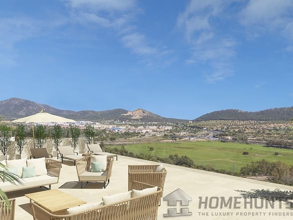 4 Bedroom Apartment in Santa Ponsa 24