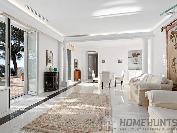 3 Bedroom Apartment in Cap D Ail 30