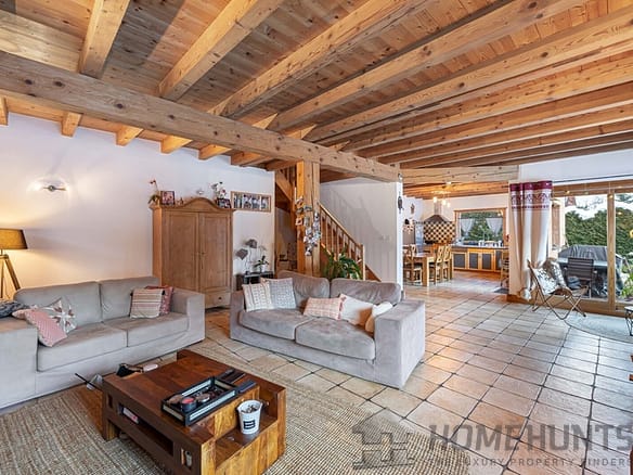 4 Bedroom Chalet in St Martin De Belleville 34