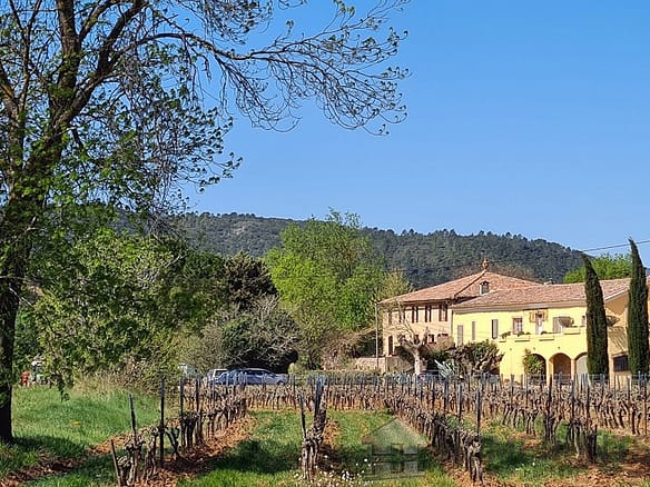 10 Bedroom Vineyard in Lorgues 10