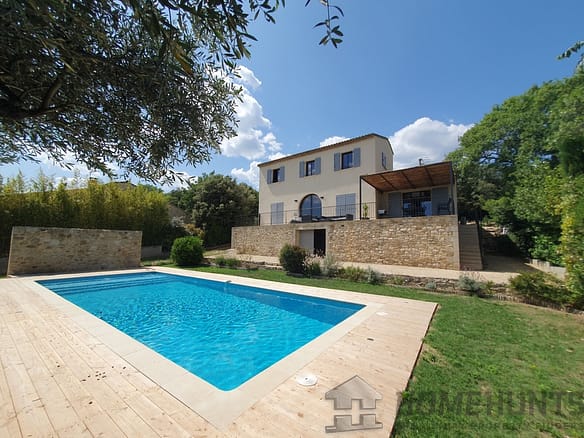 4 Bedroom Villa/House in Arpaillargues Et Aureilla 10