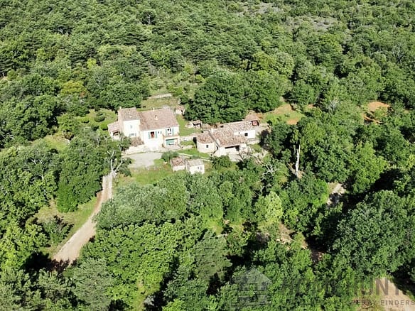 5 Bedroom Villa/House in Bauduen 22