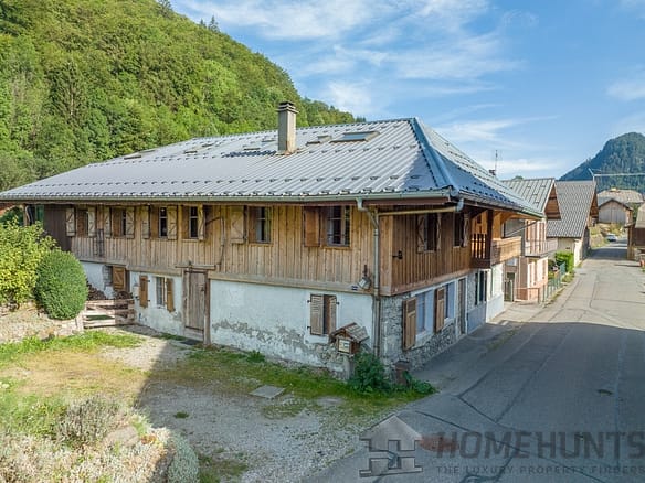 6 Bedroom Villa/House in St Jean D Aulps 28
