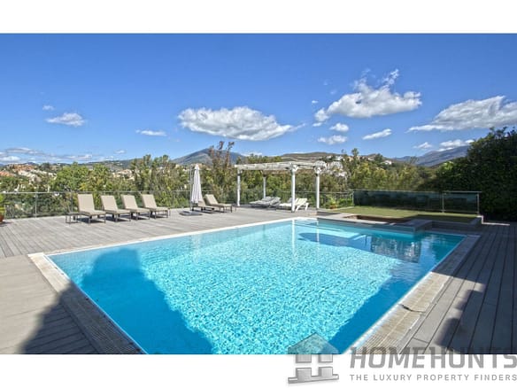 5 Bedroom Villa/House in Marbella 20