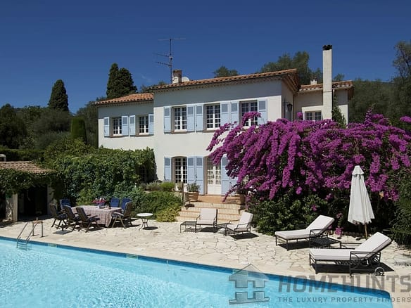 5 Bedroom Villa/House in Grasse 16