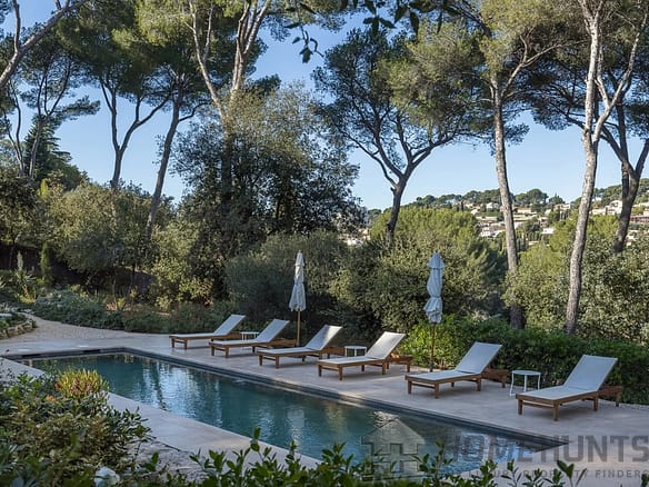 4 Bedroom Villa/House in Cannes 20