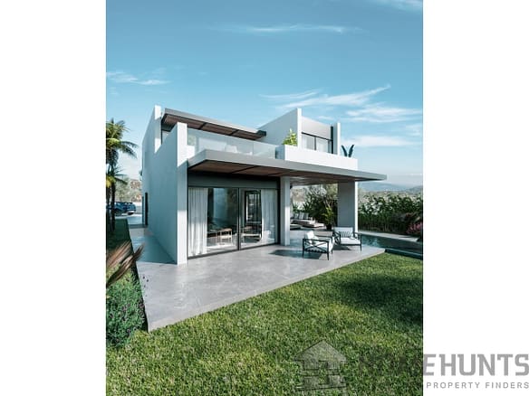 4 Bedroom Villa/House in Malaga 5