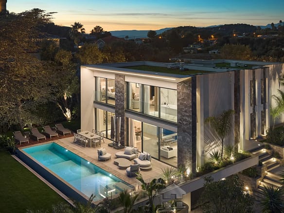 5 Bedroom Villa/House in Cannes 26