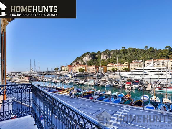 7 Bedroom Apartment in Nice - City 22