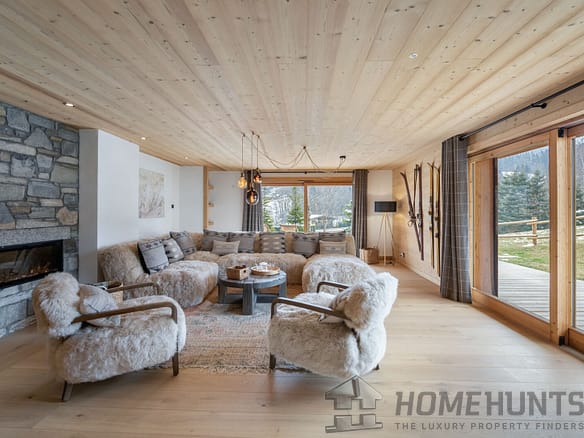 3 Bedroom Apartment in Demi Quartier 20