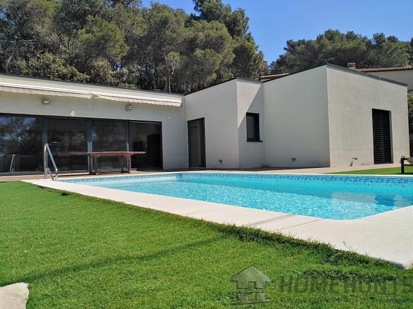 3 Bedroom Villa/House in Tamariu 10