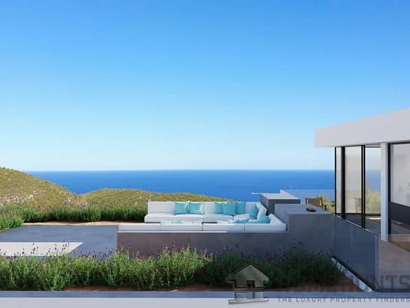 7 Bedroom Villa/House in Roca Llisa 32