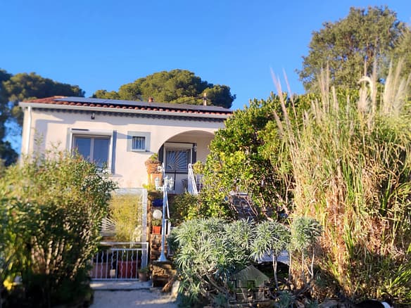 3 Bedroom Villa/House in Bormes Les Mimosas 32
