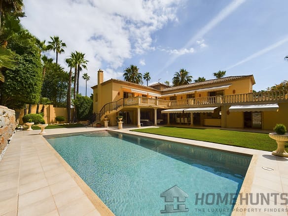 4 Bedroom Villa/House in Nueva Andalucía 2