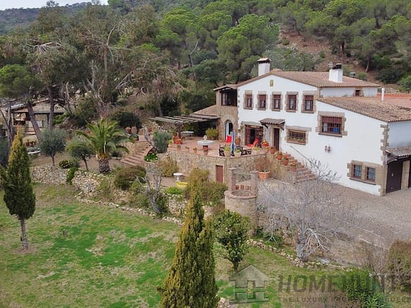 4 Bedroom Villa/House in Castell D'aro 34