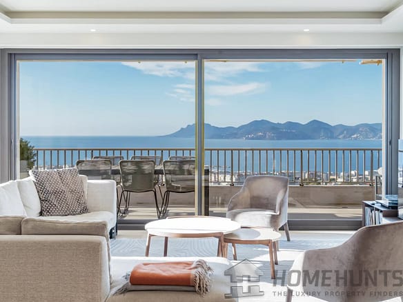 3 Bedroom Apartment in Cannes 8