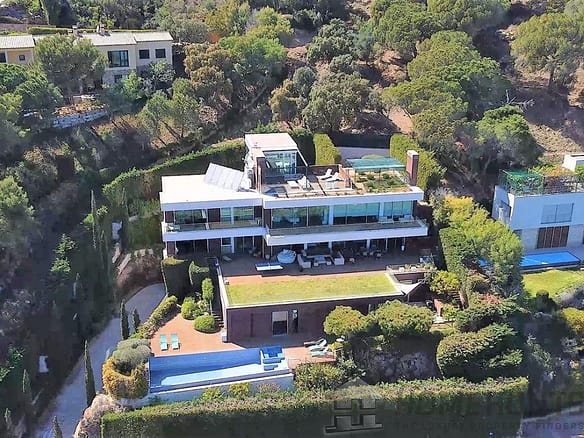 6 Bedroom Villa/House in Sant Feliu De Guixols 36