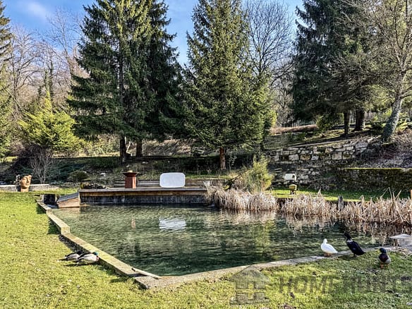6 Bedroom Villa/House in Aiguebelette Le Lac 10