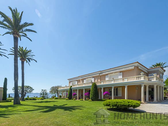 7 Bedroom Villa/House in Cap D Antibes 26