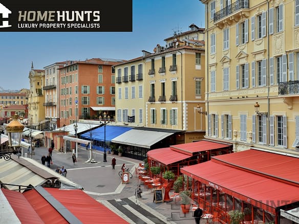 3 Bedroom Apartment in Nice - City 16