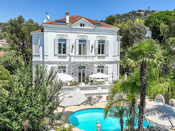 Photo of historic villa in cannes