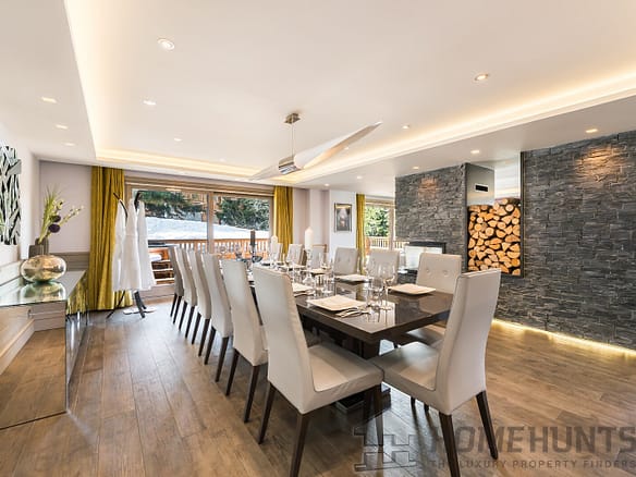 7 Bedroom Chalet in Meribel 30