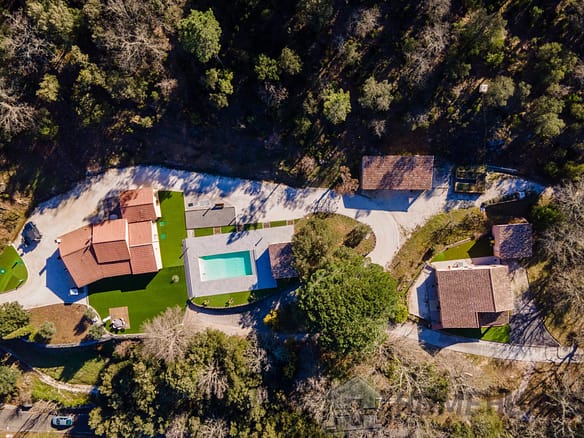 8 Bedroom Villa/House in Collobrieres 12