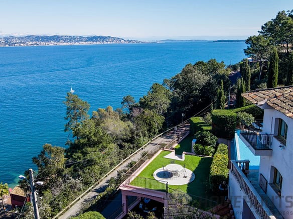 4 Bedroom Villa/House in Theoule Sur Mer 32