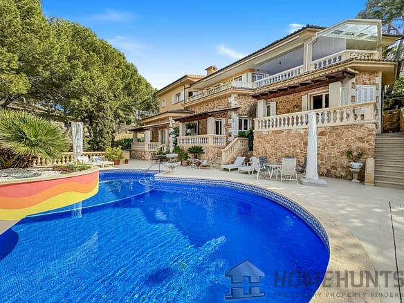 4 Bedroom Villa/House in Costa De La Calma 6